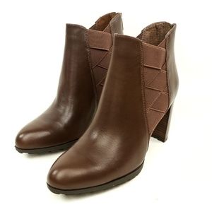 Adrienne Vittadini Trinie Leather Ankle Boots 7.5